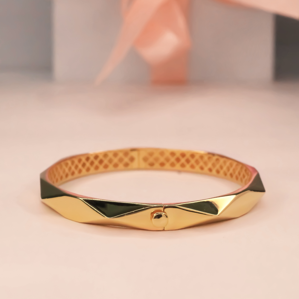 Timless Gold Bracelet Bangle